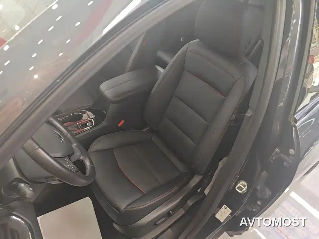 Chevrolet Equinox 2022 Mild Hybrid 550T RS Intelligent Expansion Edition — фото 11