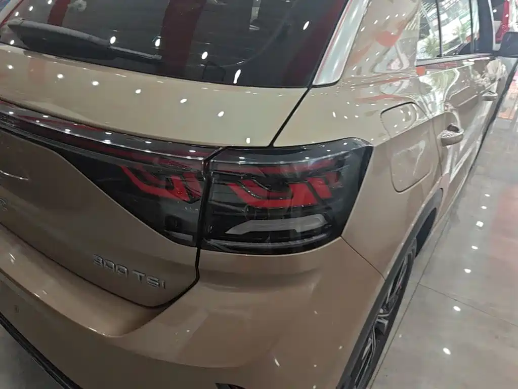 Volkswagen T-ROC 2023 300TSI DSG 2WD Dawn Edition — фото 8