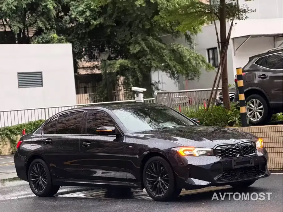 BMW 3 Series 2023 325Li M Sport Black Night Package