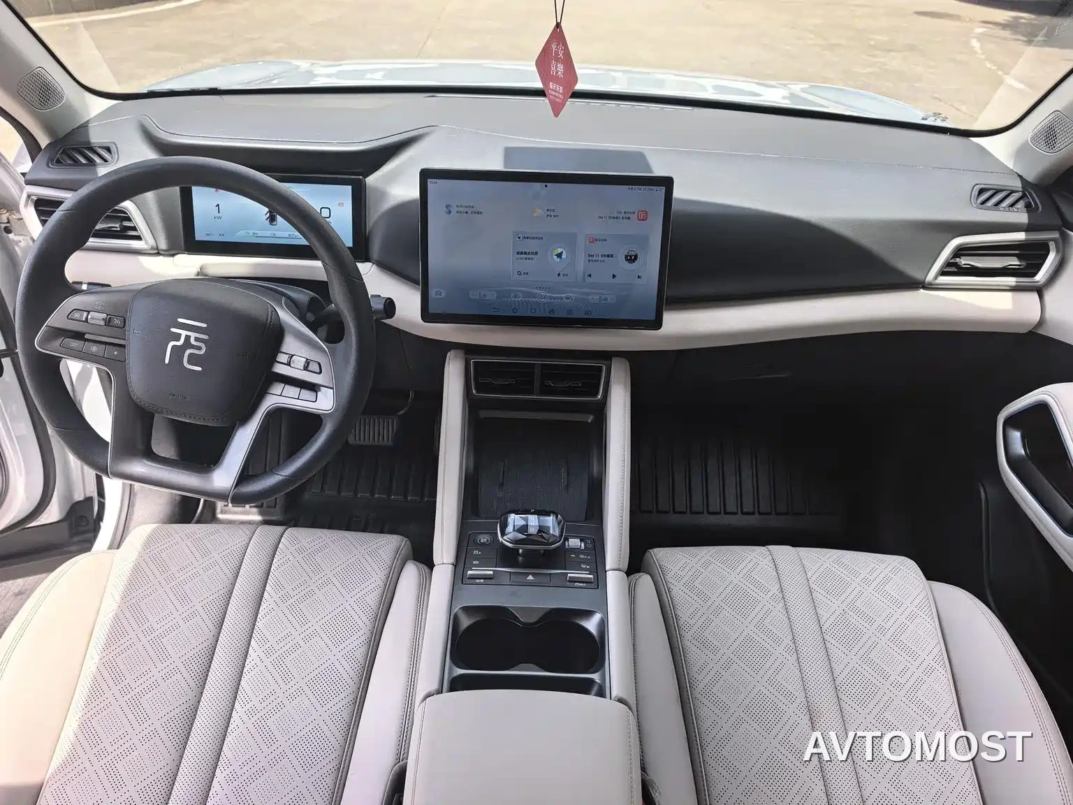 BYD Yuan UP 2024 401KM Leading Edition — фото 6