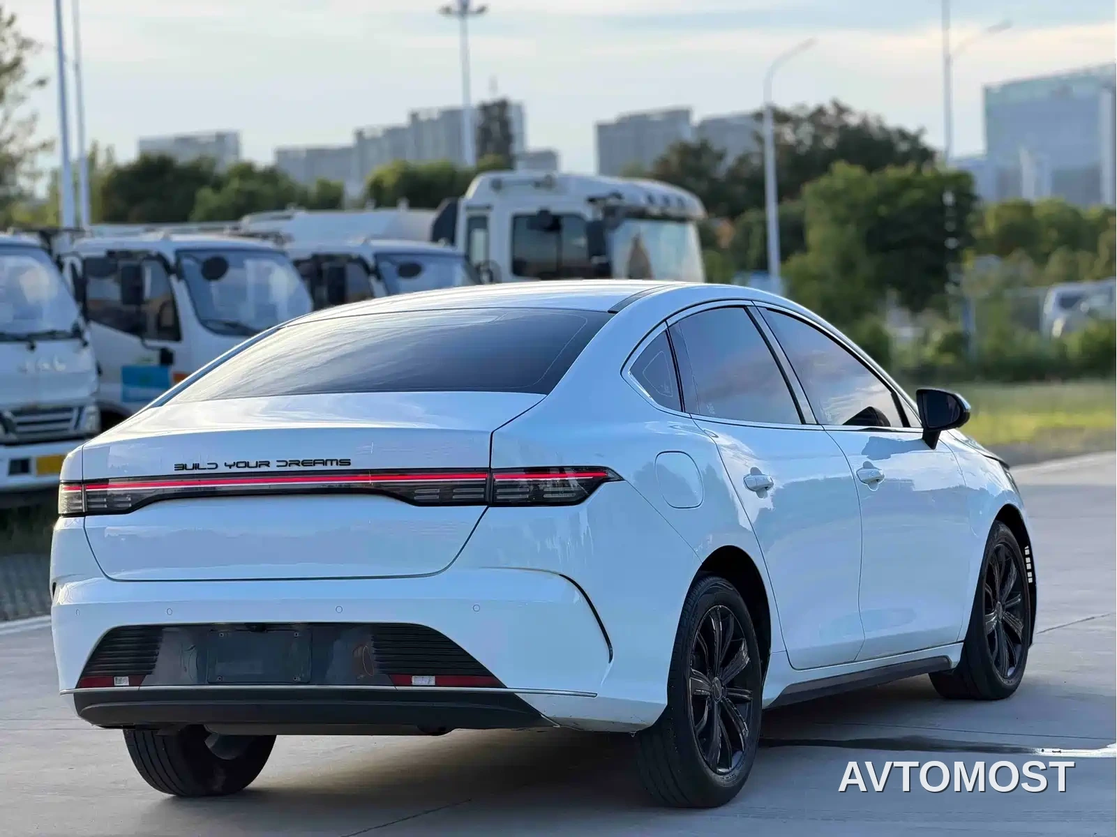 BYD Destroyer 05 2022 DM-i 55KM Premium — фото 6
