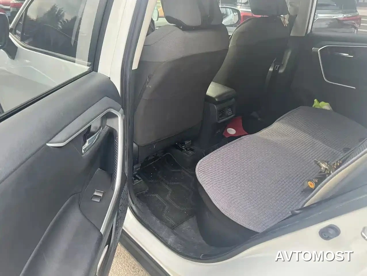 Toyota RAV4 Rongfang Dual Engine E+ 2021 2.5L 2WD Elite Pro — фото 4
