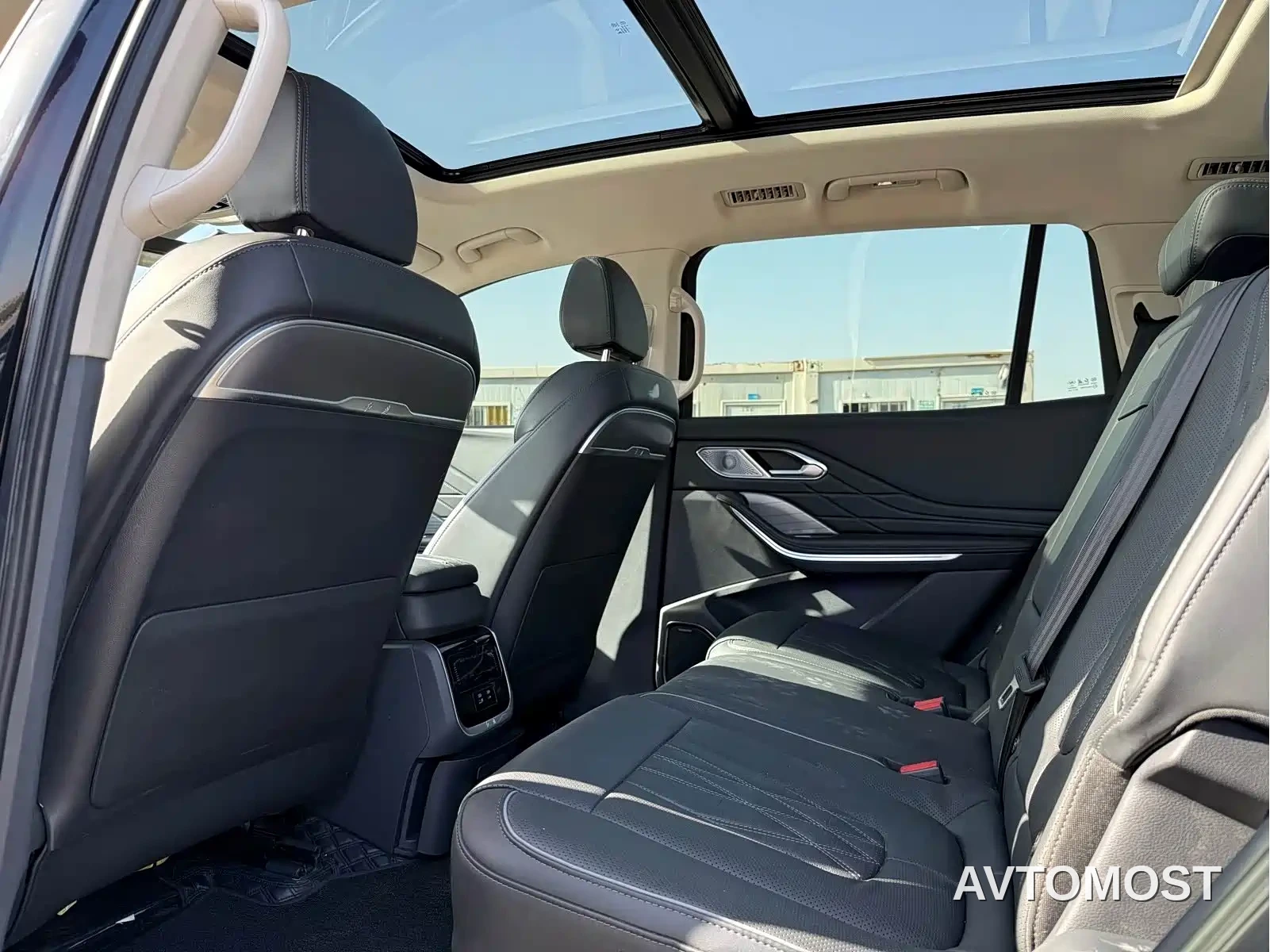 Hongqi HS7 PHEV 2024 2.0T PHEV AWD Qichang Edition 7-seater — фото 5