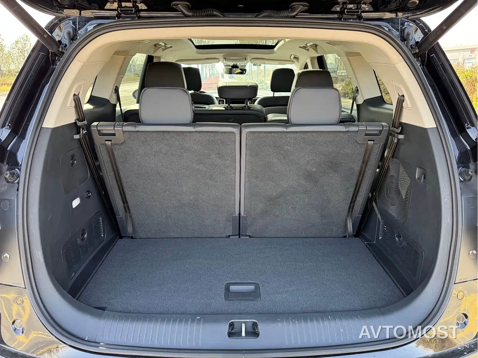 Hongqi HS7 PHEV 2024 2.0T PHEV AWD Qichang Edition 7-seater — фото 16