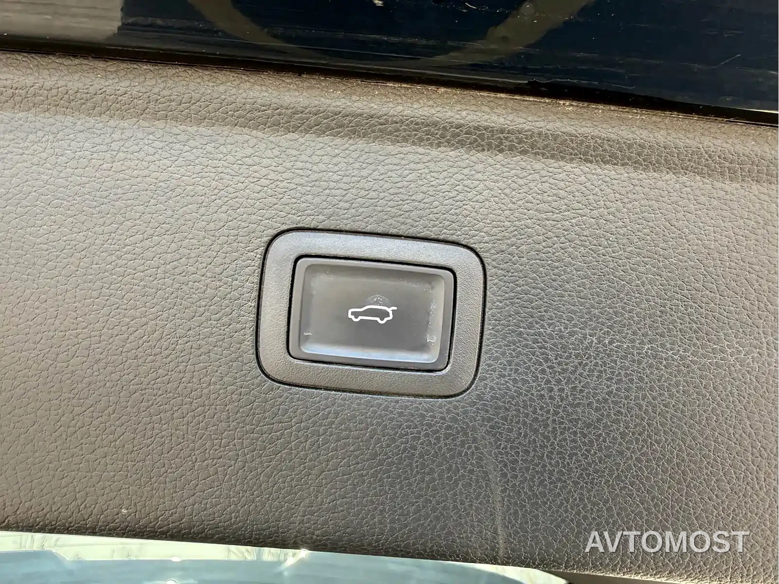 Hongqi HS7 PHEV 2024 2.0T PHEV AWD Qichang Edition 7-seater — фото 17