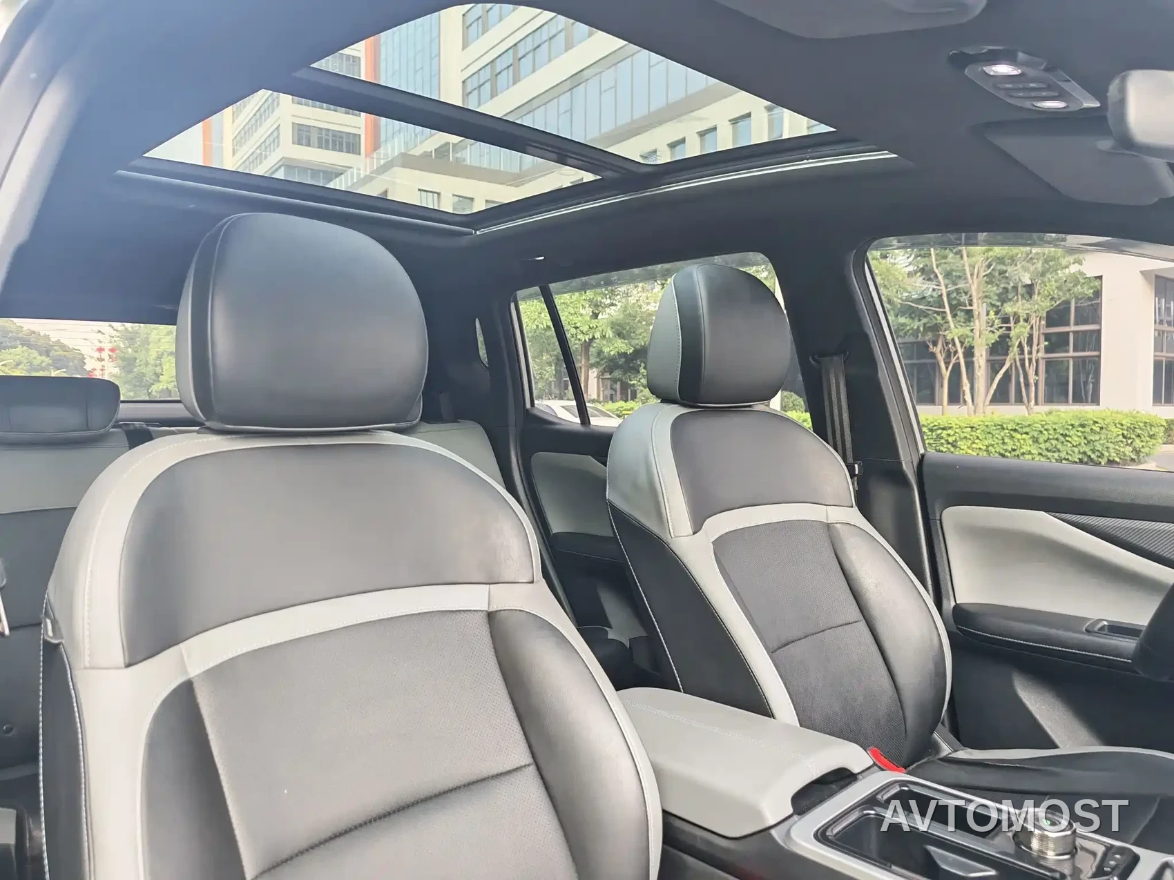 Hycan Z03 2022 Model 620km Trendy Smart Edition 160kW 76.8kWh — фото 11