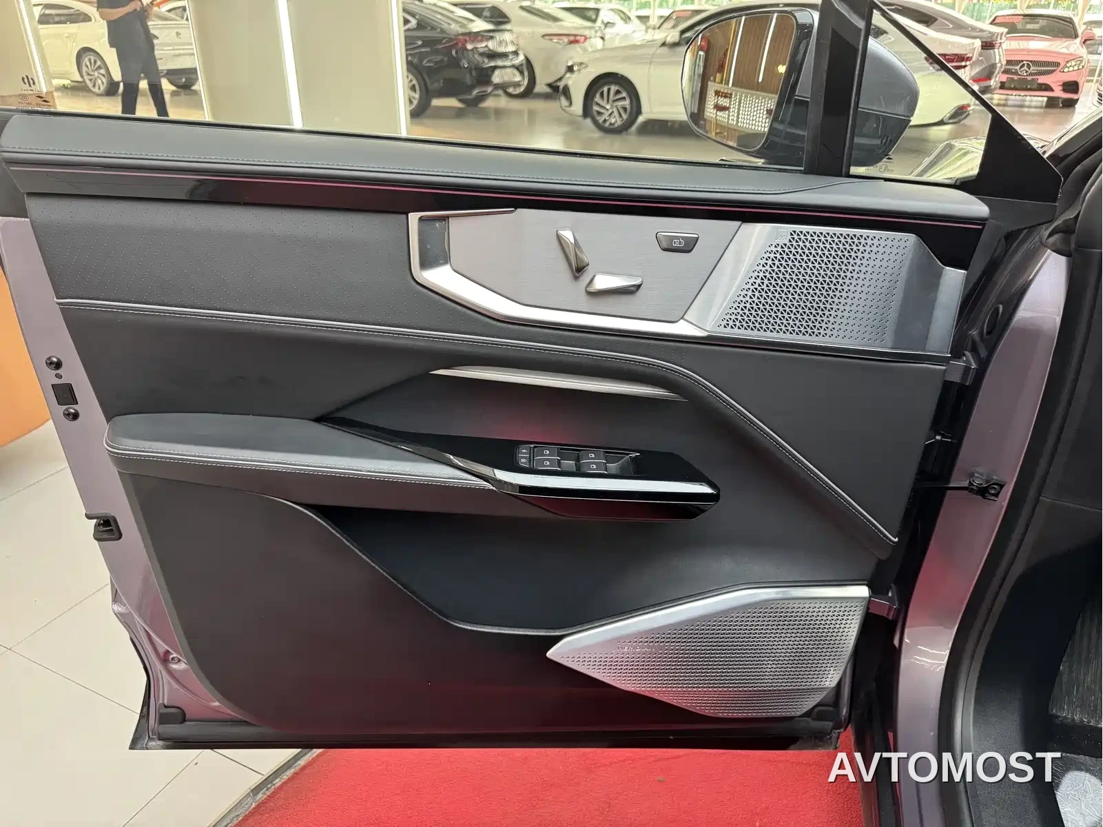 HiPhi Y 2023 560km Pioneer Edition — фото 12
