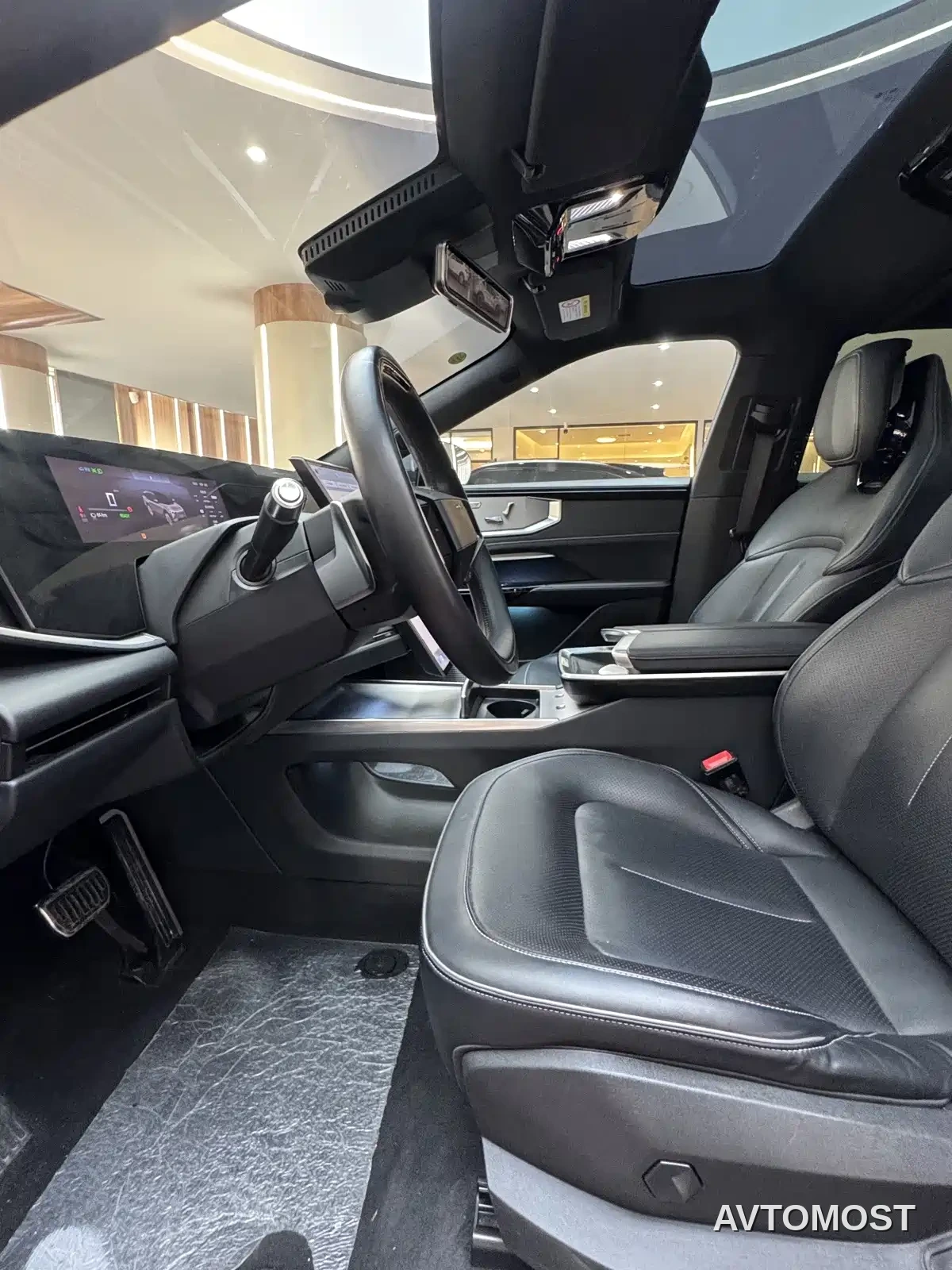 HiPhi Y 2023 560km Pioneer Edition — фото 14