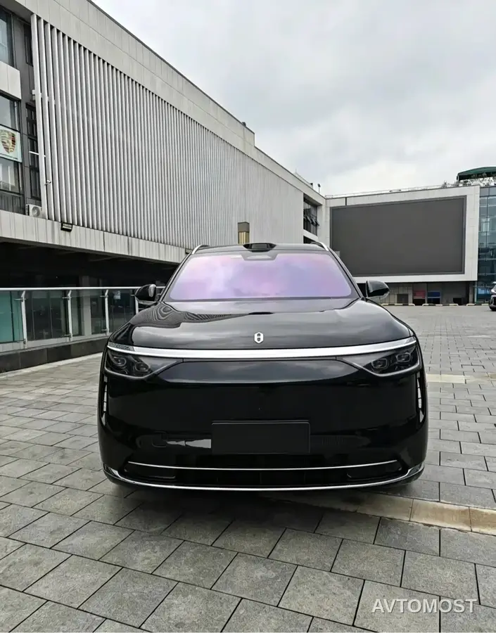 AITO M8 2025 Range Extender Max+ Edition 53.4kWh 5-seater
