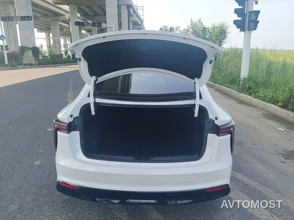 JMCG New Energy Yi 2023 Standard Range Industry Edition — фото 15