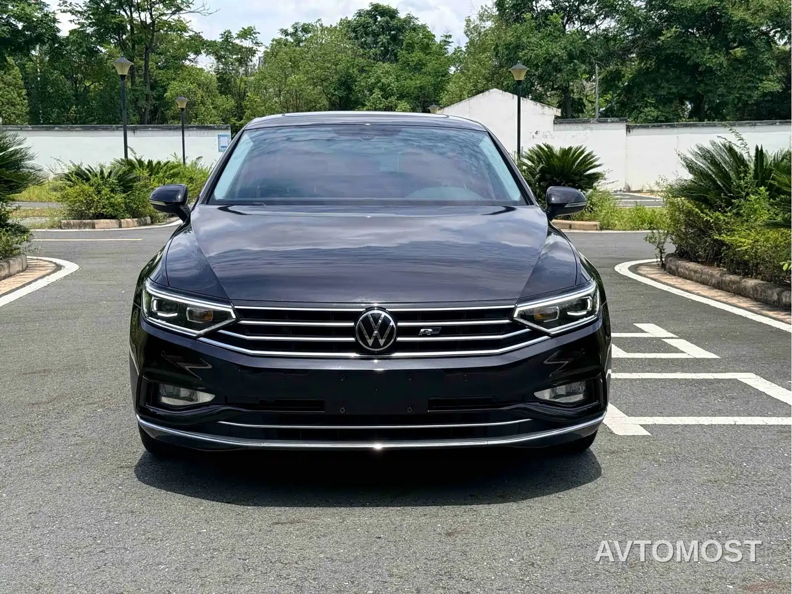 Volkswagen Magotan 2020 330TSI DSG Leading — фото 2