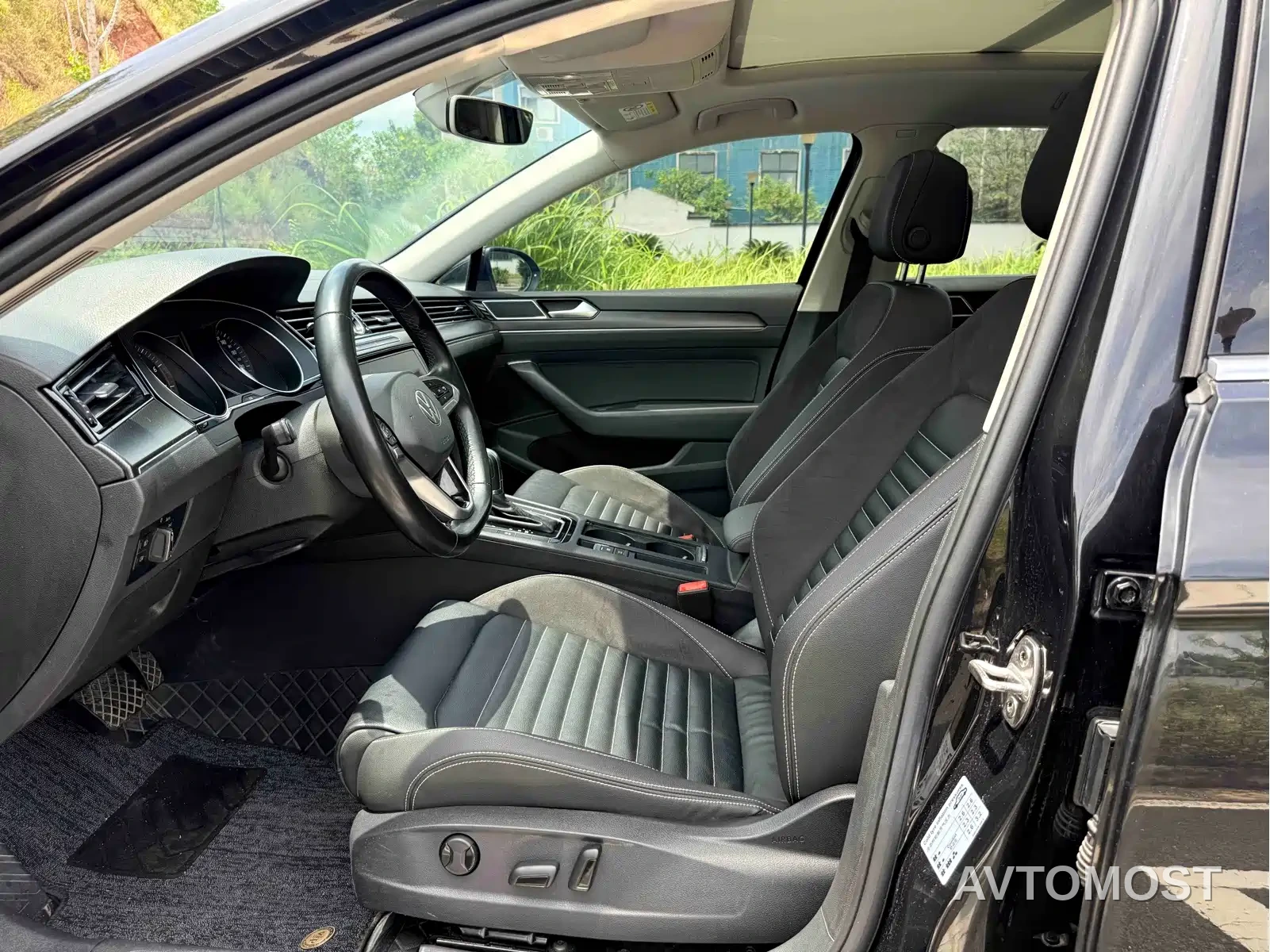 Volkswagen Magotan 2020 330TSI DSG Leading — фото 4