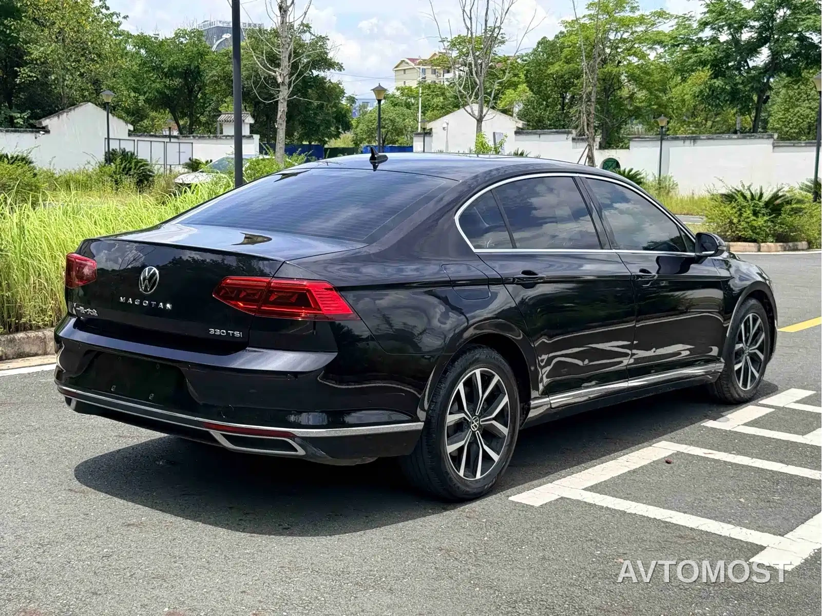 Volkswagen Magotan 2020 330TSI DSG Leading — фото 9