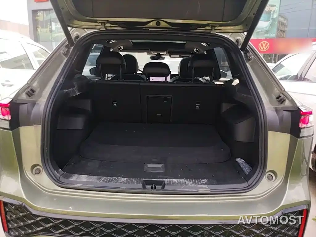 Volkswagen Tayron 2025 Tayron L 380TSI 4WD Luxury — фото 19