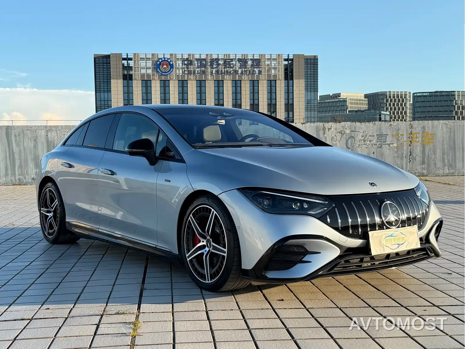 Mercedes-Benz EQE AMG 2023 AMG EQE 53 4MATIC+ — фото 3