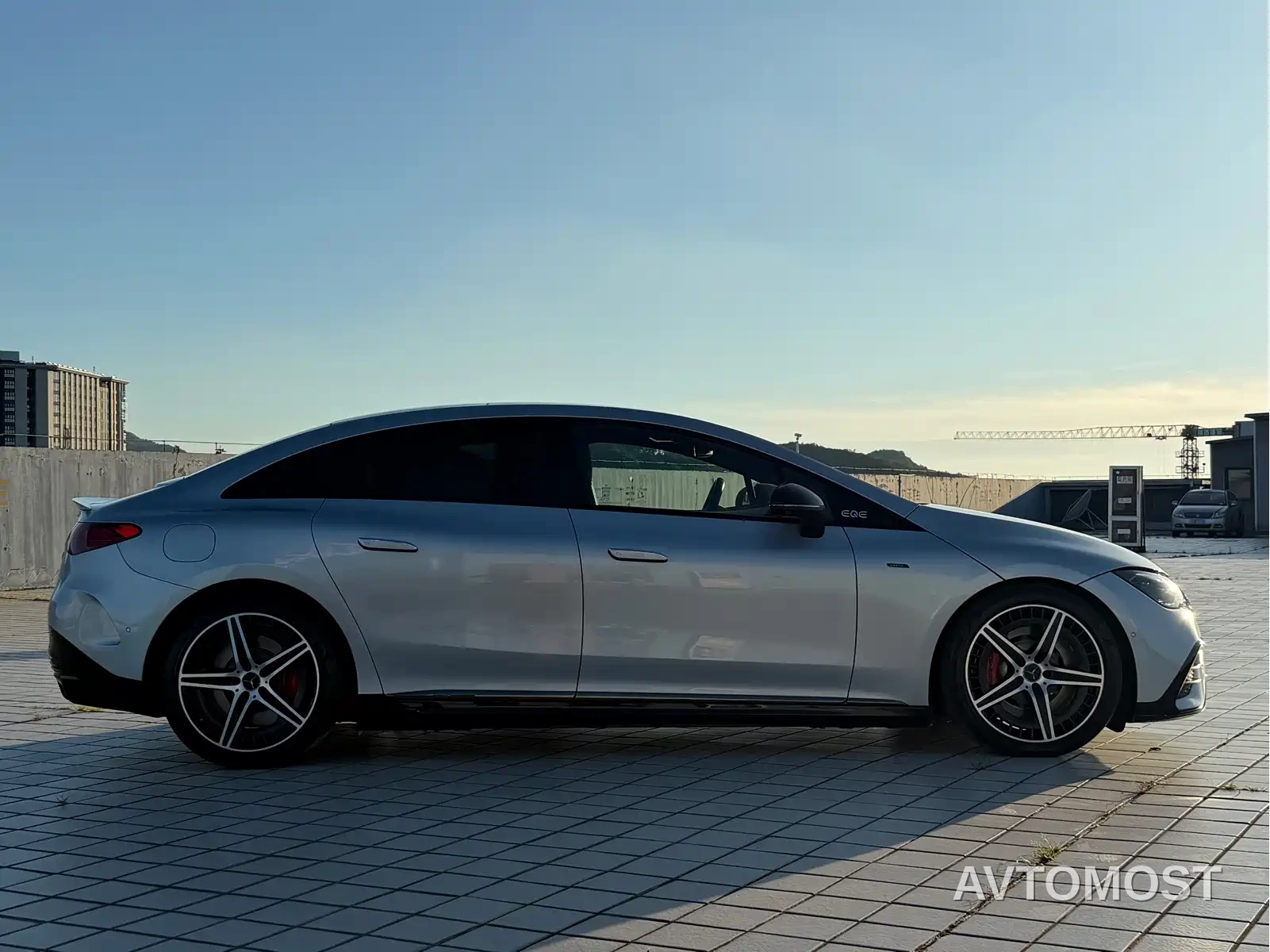 Mercedes-Benz EQE AMG 2023 AMG EQE 53 4MATIC+ — фото 4