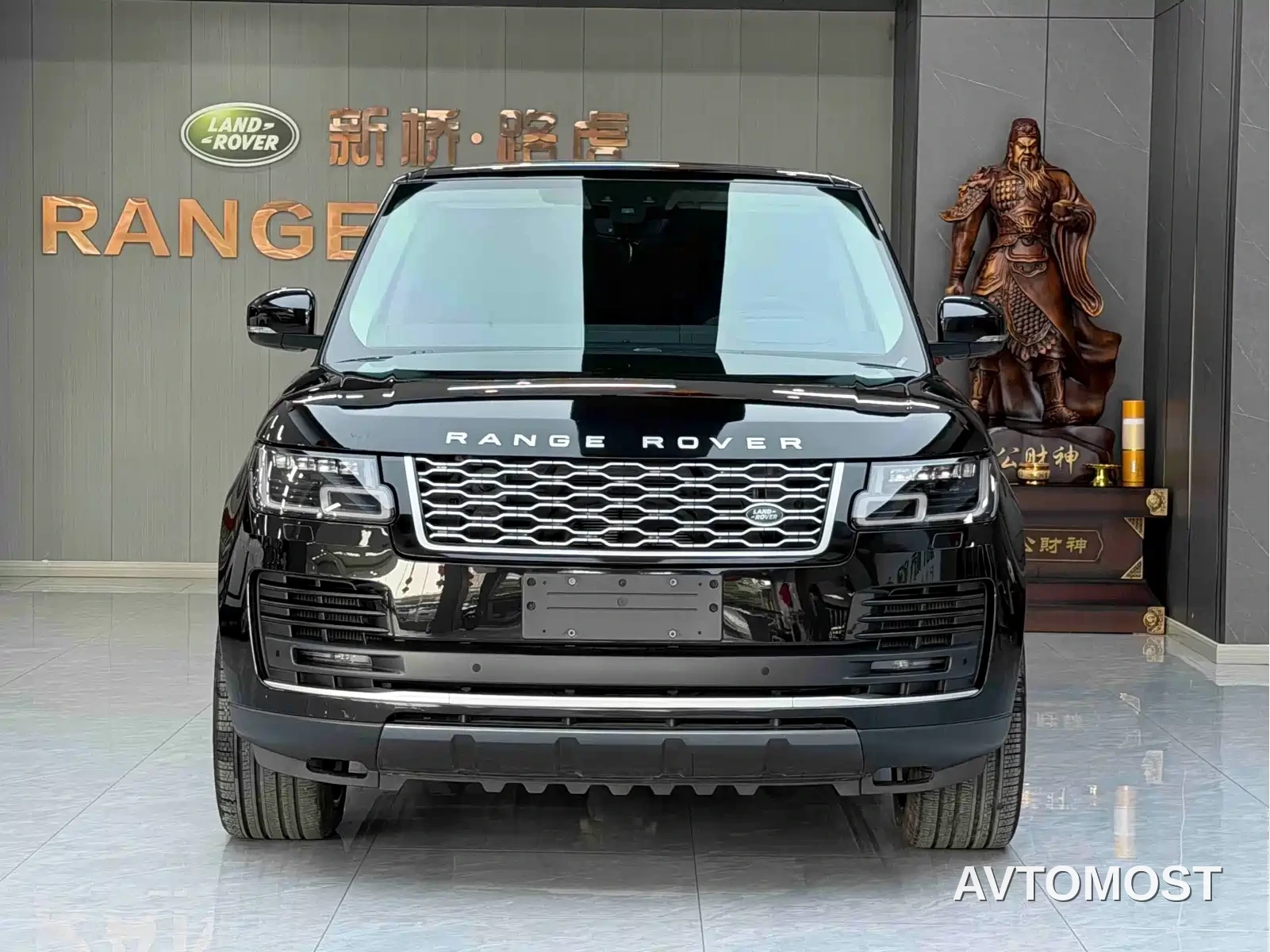 Land Rover Range Rover 2022 3.0 L6 400PS Heritage Extended Classic Edition — фото 2