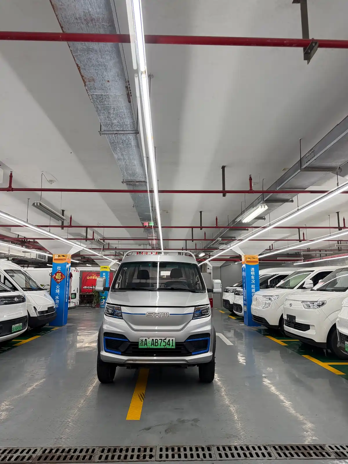 SRM Xinyuan T5L EV 2024 Model Urban Version 3.8m Flatbed Truck Standard 55.7kWh — фото 3