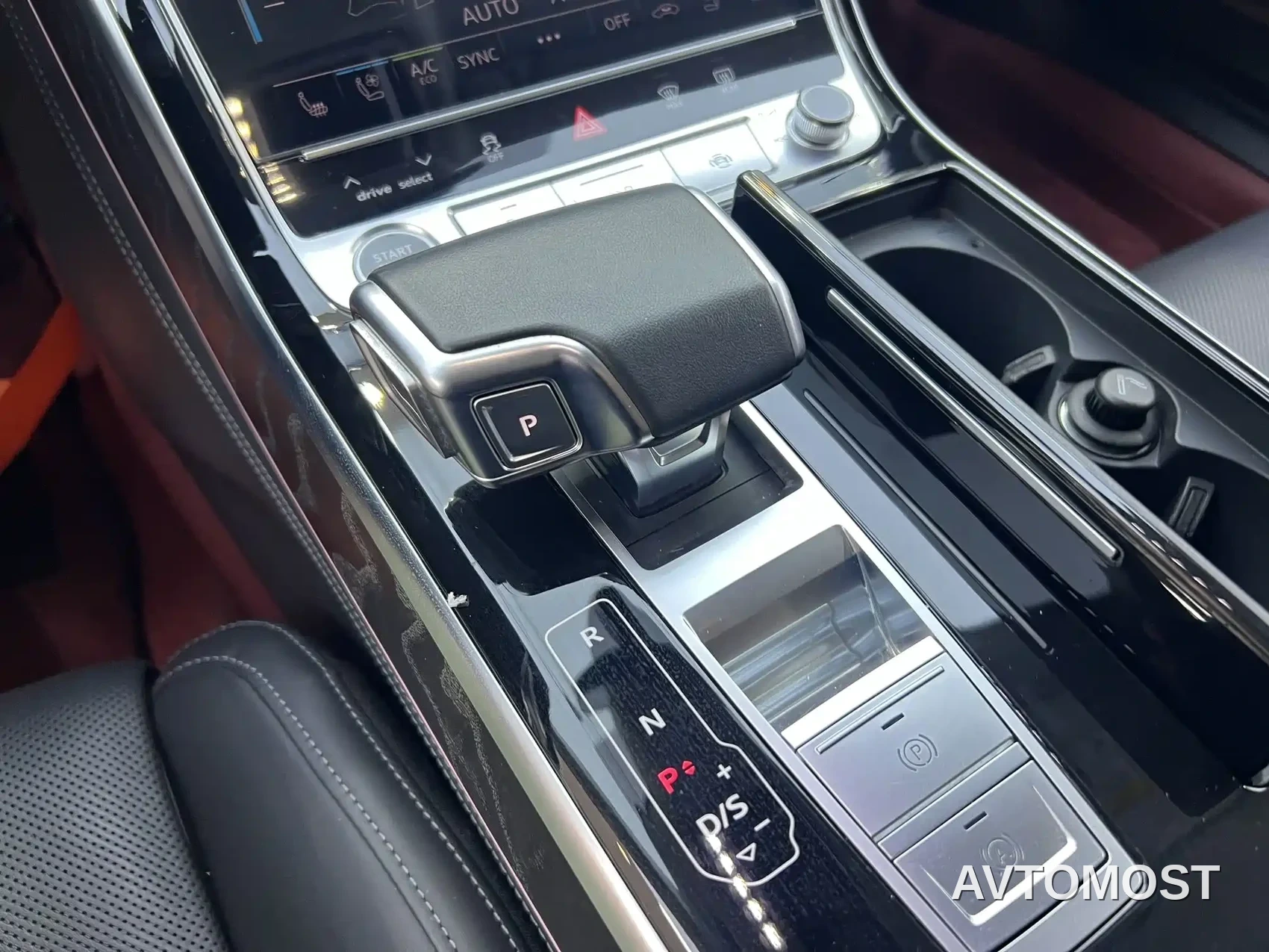 Audi A8 2024 Model A8L Horch Founder's Edition Classic — фото 6