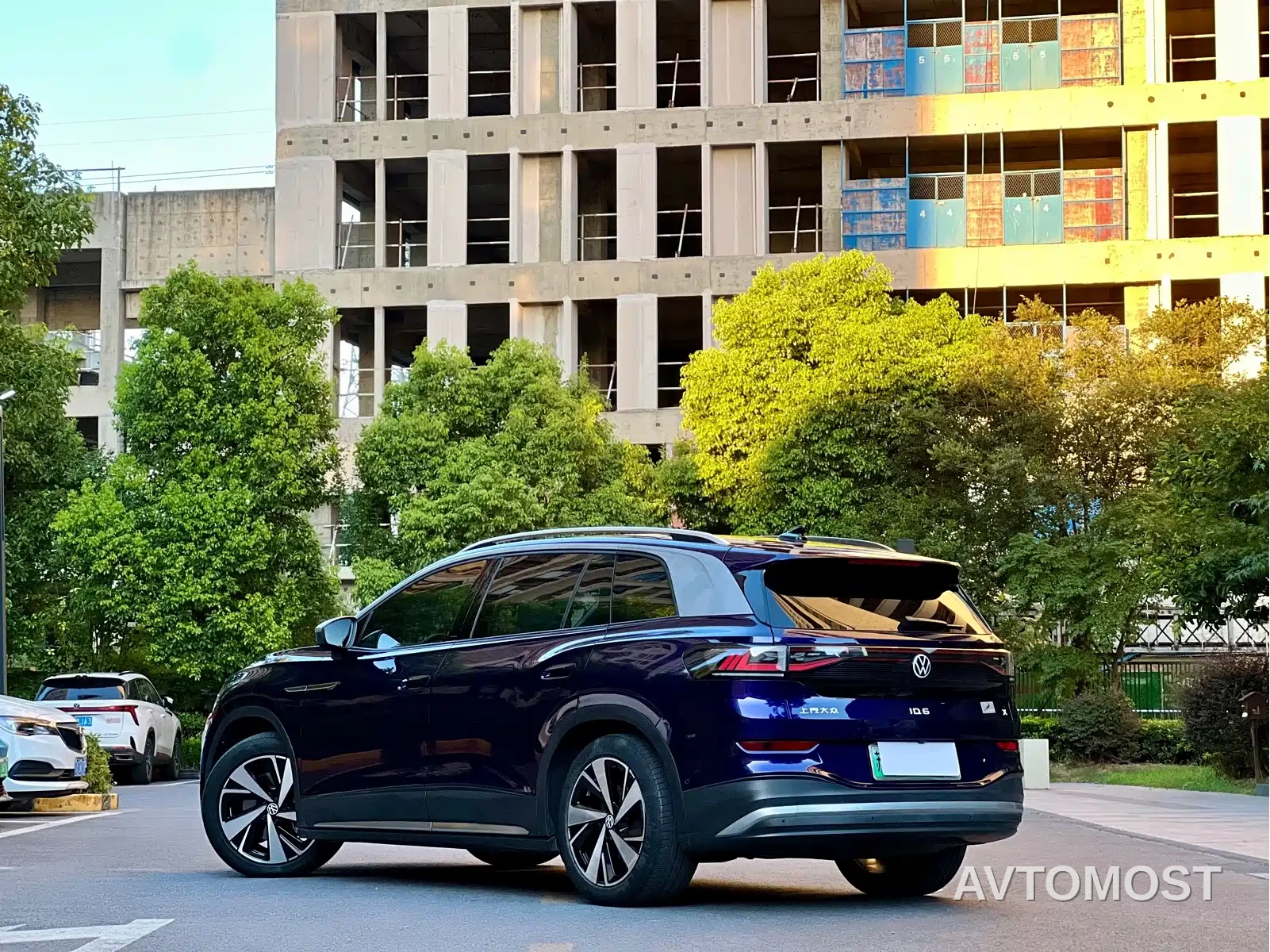 Volkswagen ID.6 X 2022 Smart Long Range Edition — фото 29
