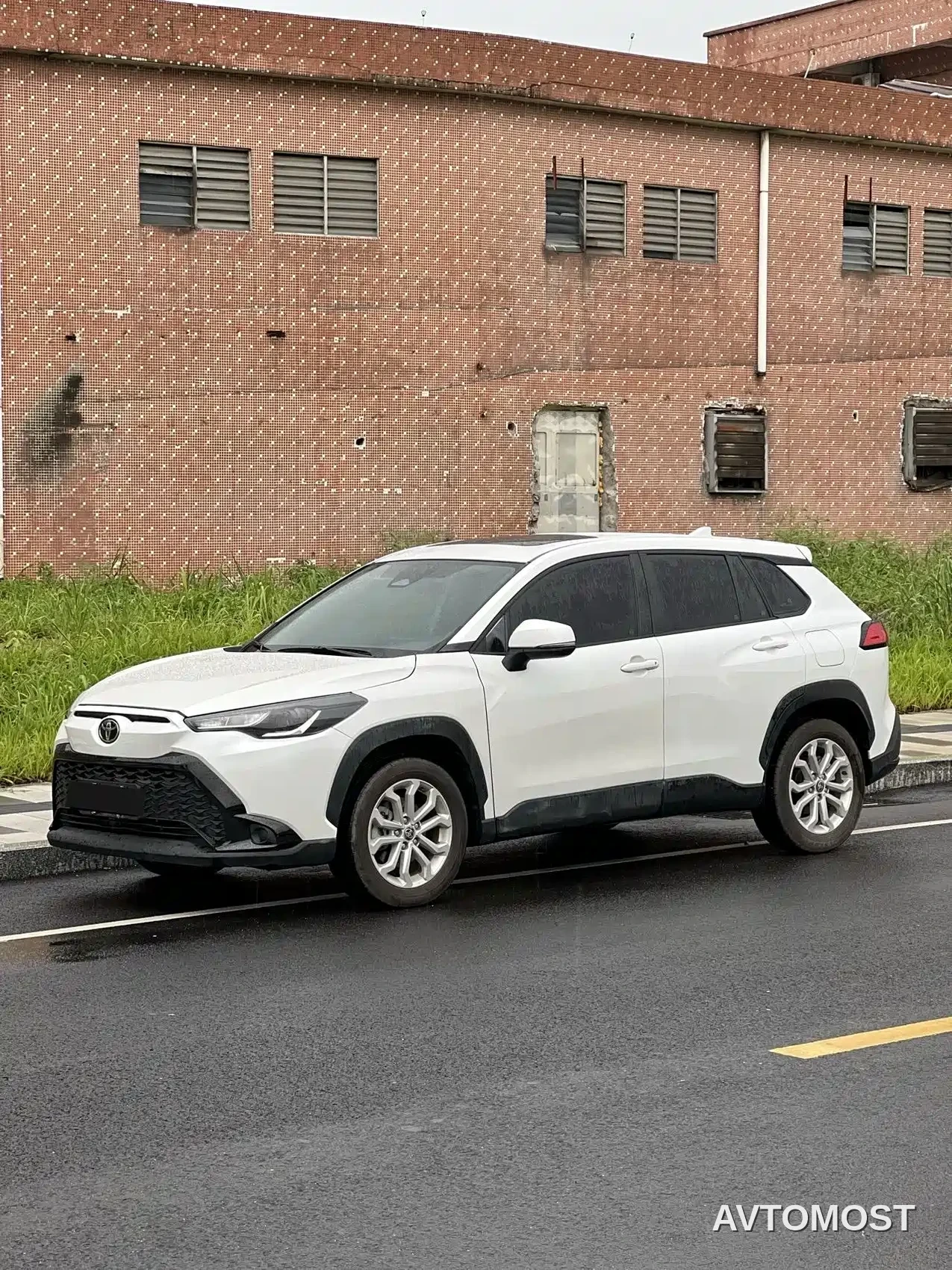 Toyota Frontlander 2024 2.0L Smart Hybrid Dual Engine Leading Edition — фото 2