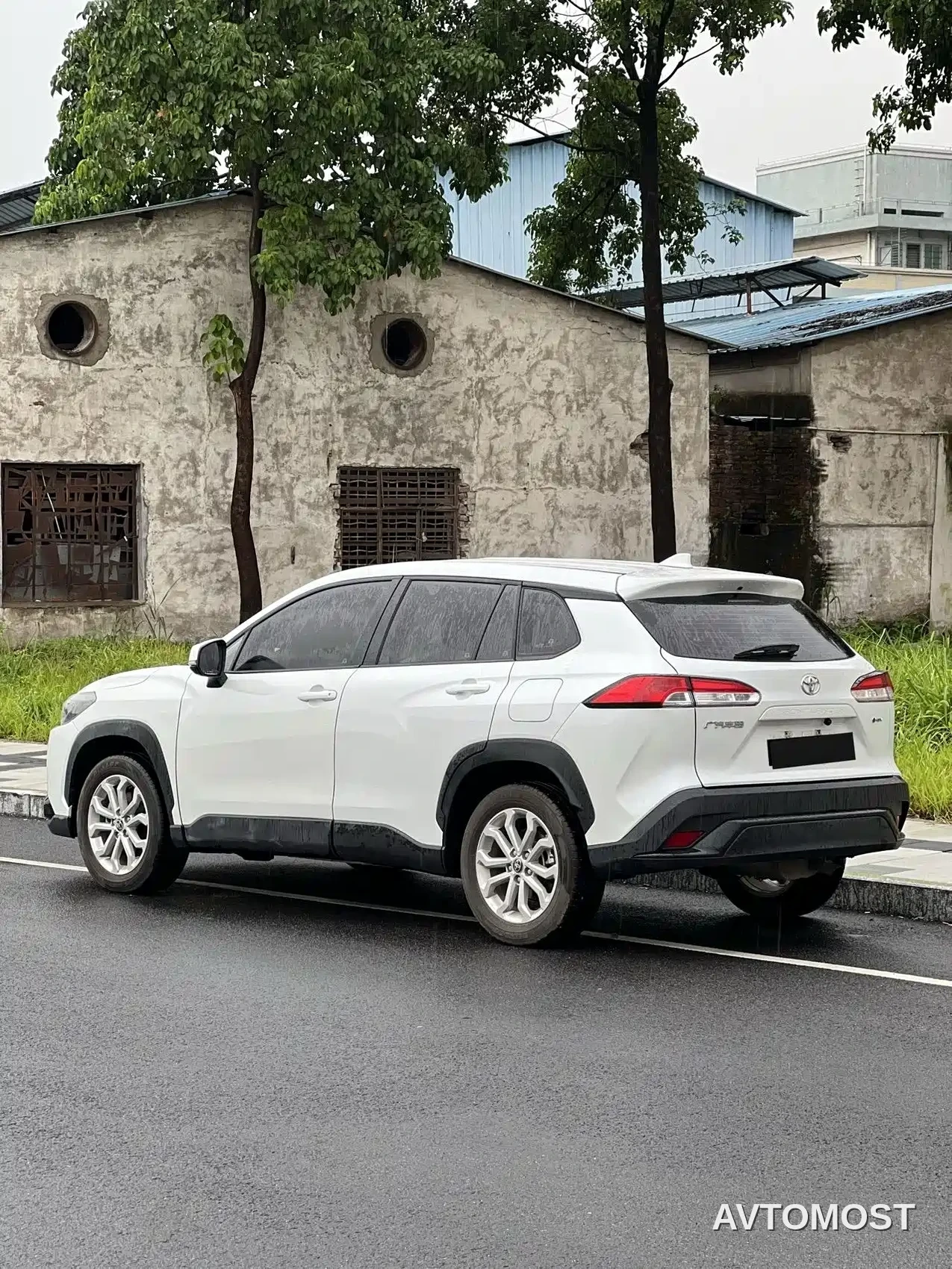 Toyota Frontlander 2024 2.0L Smart Hybrid Dual Engine Leading Edition — фото 4