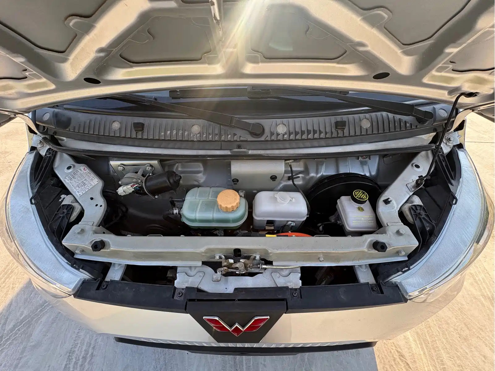 Wuling EV50 2021 Van Logistics Vehicle with Lishen 41.6kWh Tongyu Electronic Control — фото 11