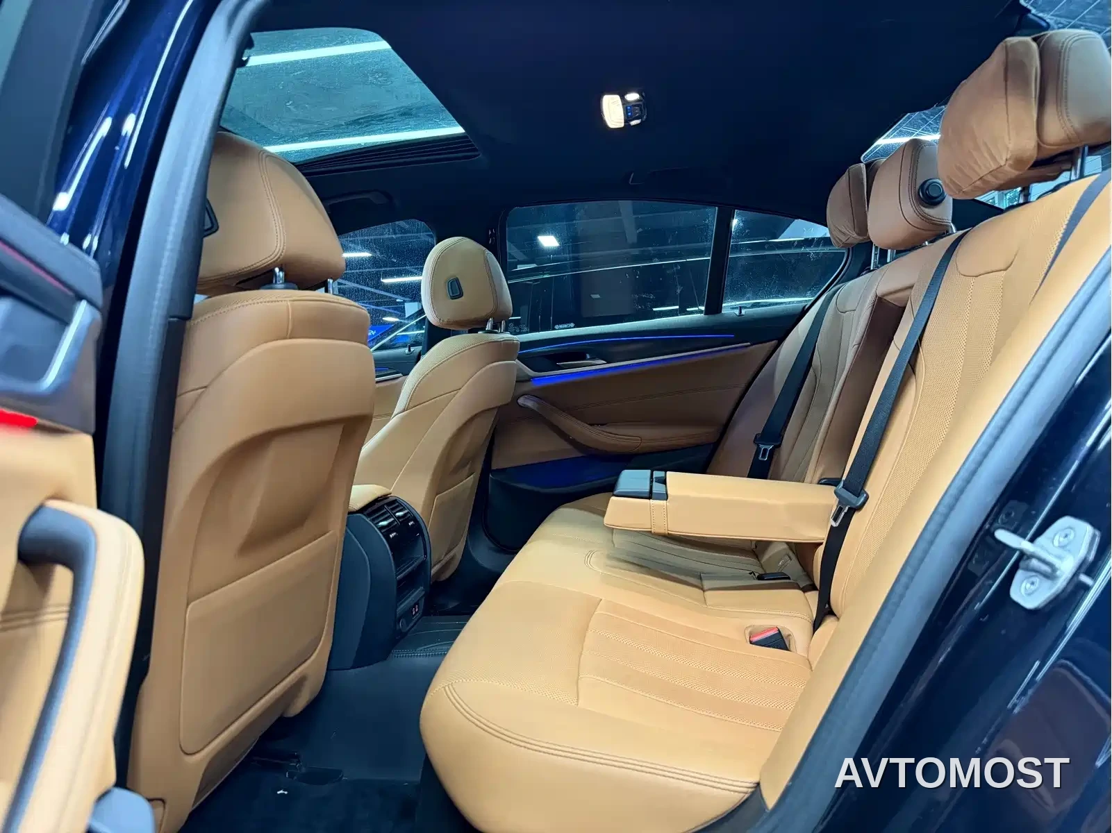 BMW 5 Series (Import) 2022 Facelift 525i M Sport Package — фото 5
