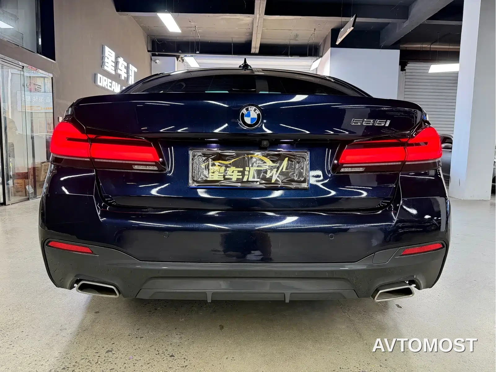 BMW 5 Series (Import) 2022 Facelift 525i M Sport Package — фото 12