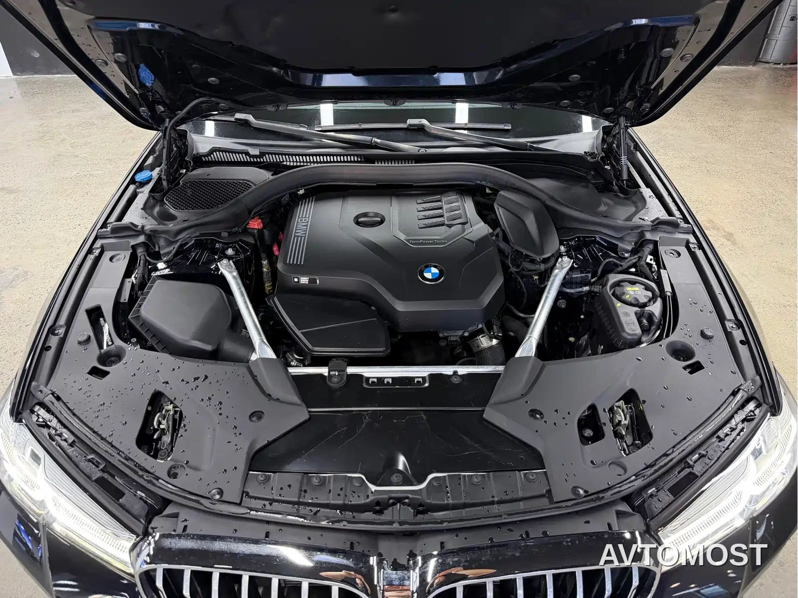 BMW 5 Series (Import) 2022 Facelift 525i M Sport Package — фото 20