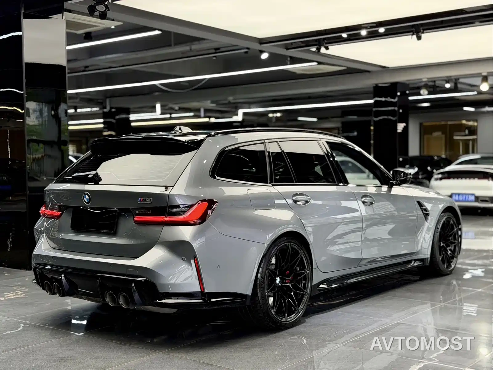 BMW M3 2026 BMW M3 Touring M xDrive Competition — фото 5
