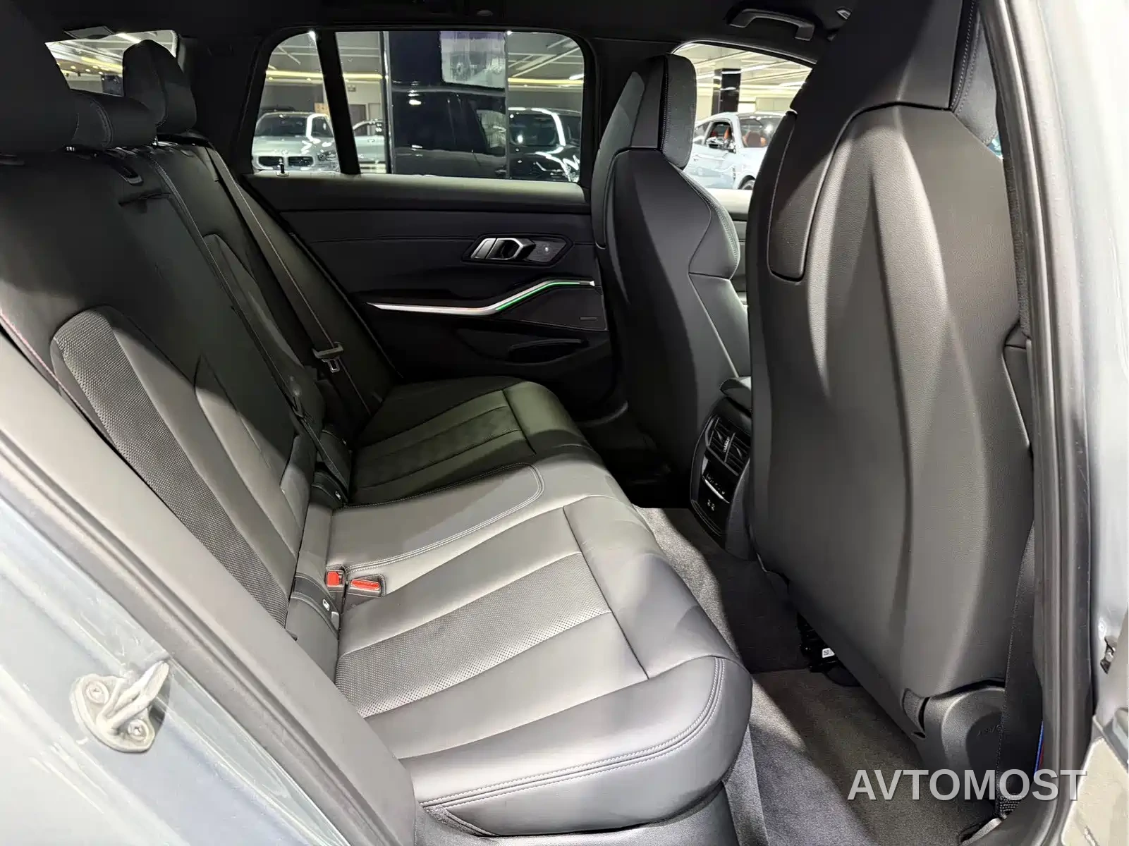 BMW M3 2026 BMW M3 Touring M xDrive Competition — фото 12