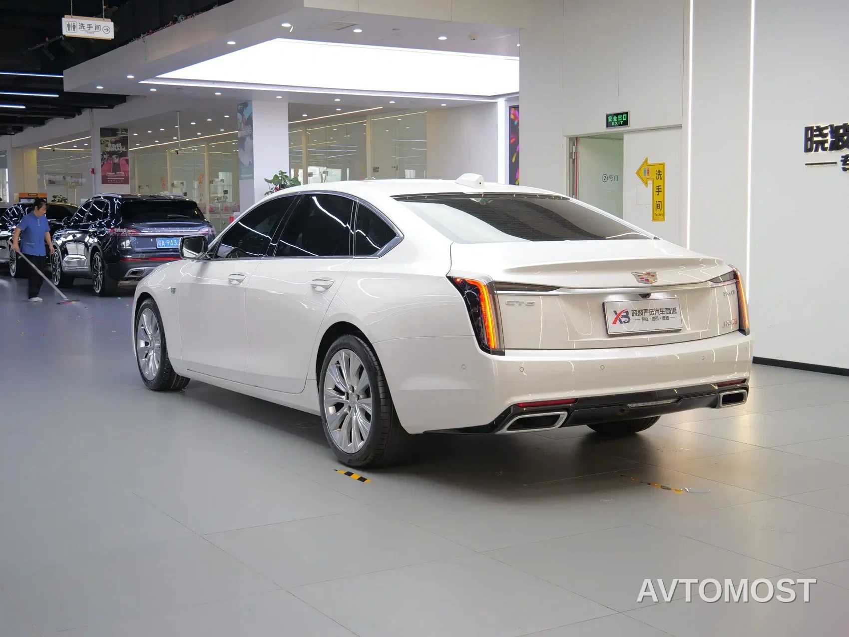 Cadillac CT6 2023 28T Platinum Model — фото 5