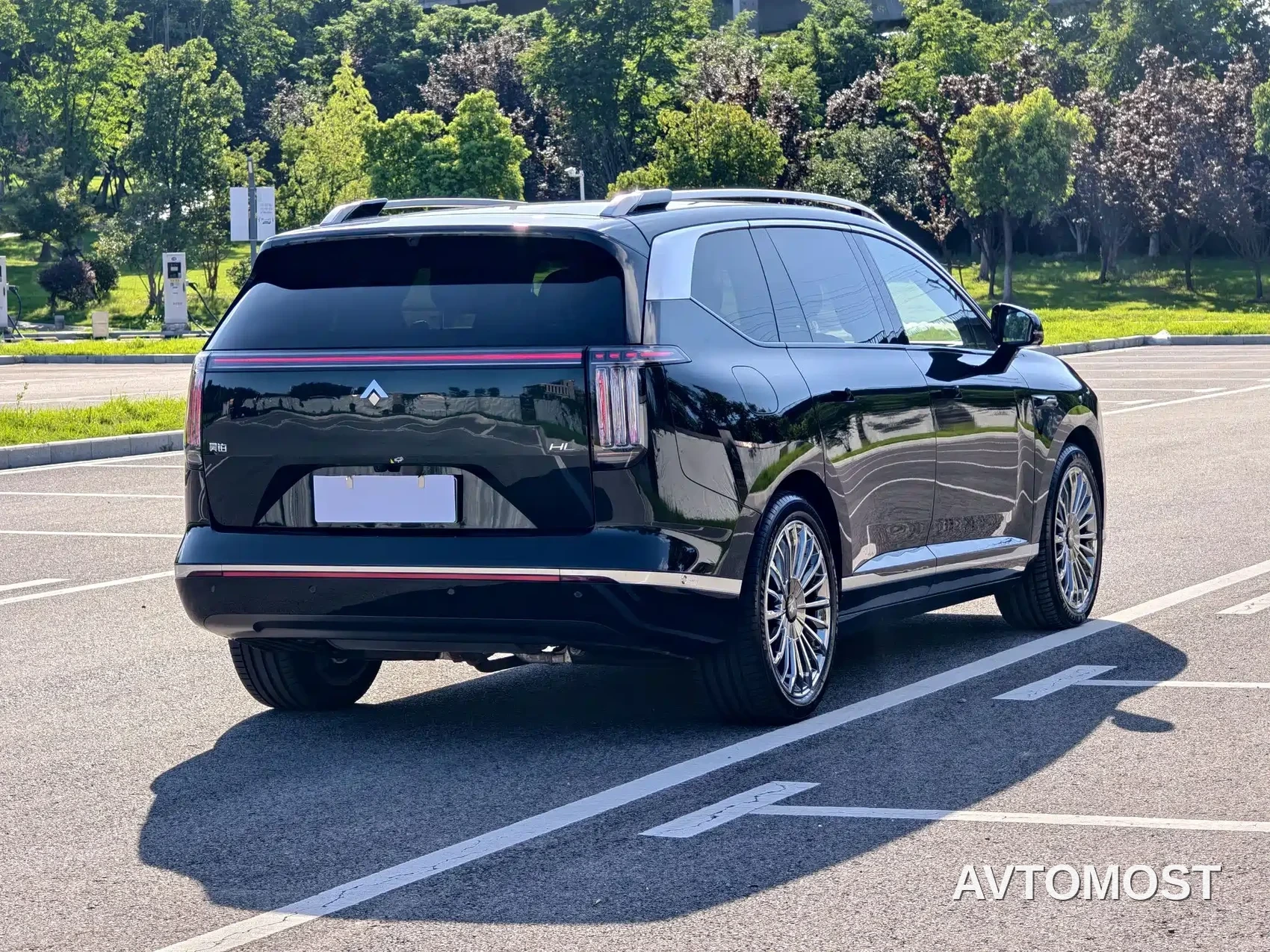 GAC Haobo Hyper HL 2025 Model Revised 350 Max 6-Seater Lidar Version — фото 8