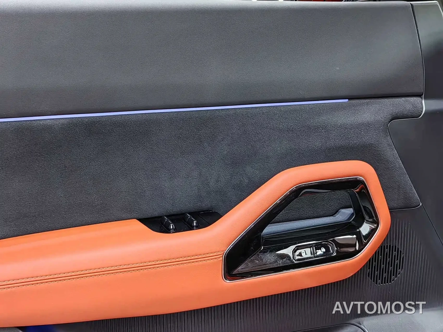 Ford Mustang NEV 2025 Plug-in Range Extender Hybrid — фото 21