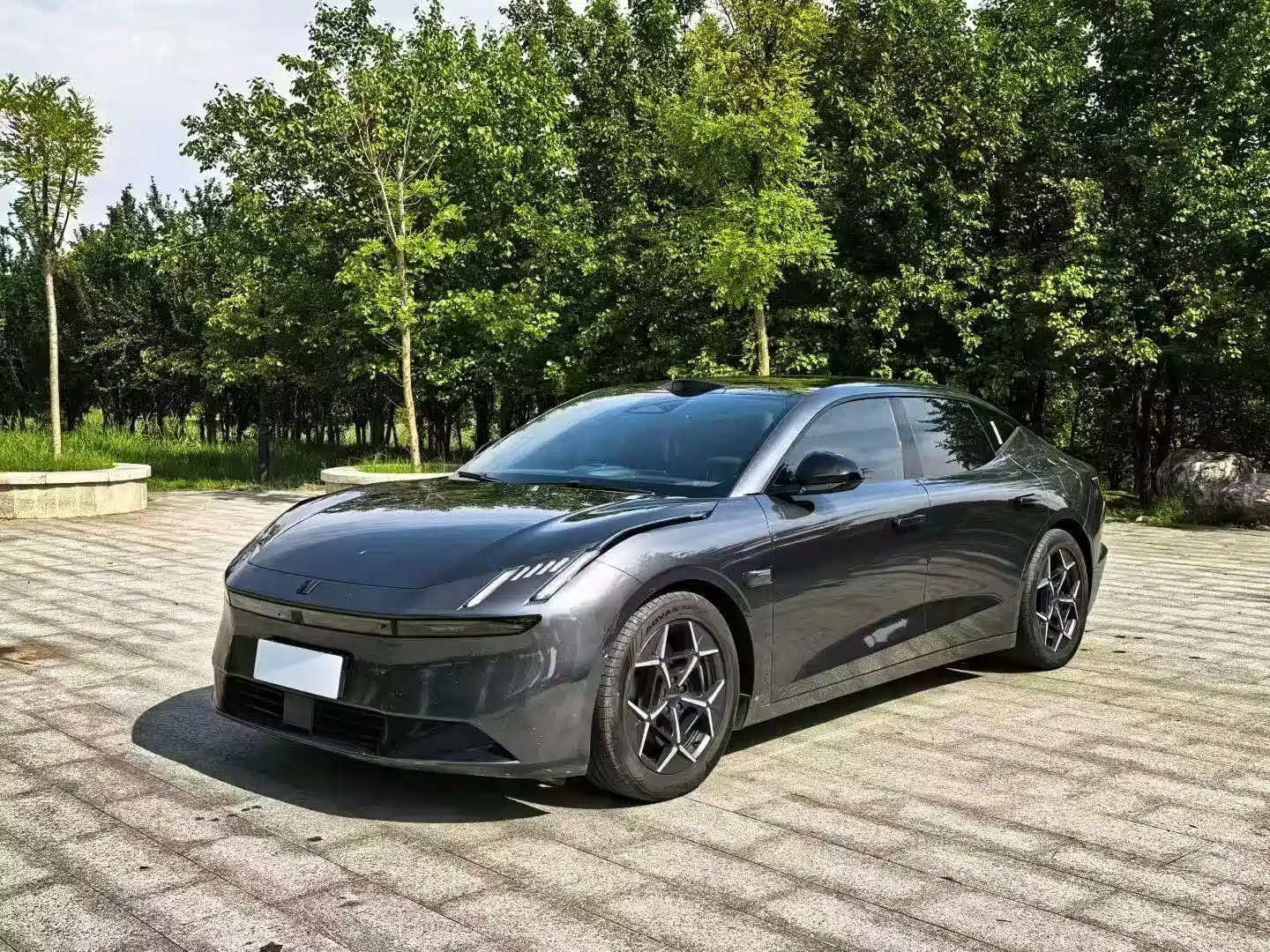 Lynk & Co Z10 2025 Model 95kWh 806km RWD Smart Drive Max