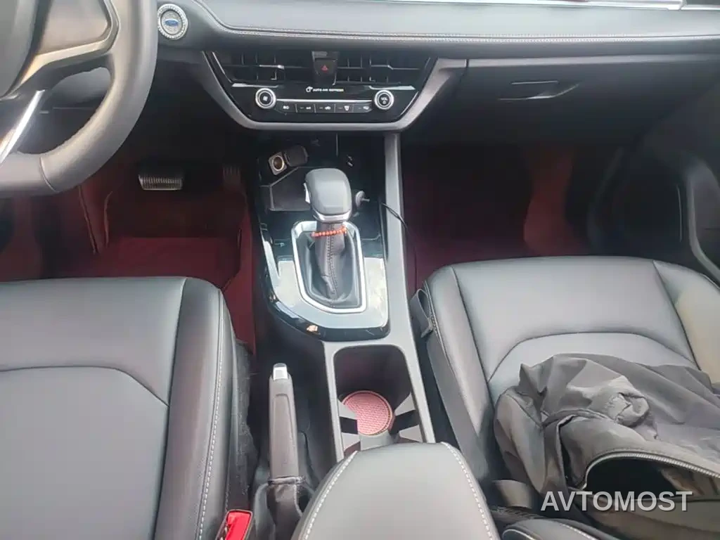 Ford Escort 2021 1.5L Automatic Diamond Edition — фото 14
