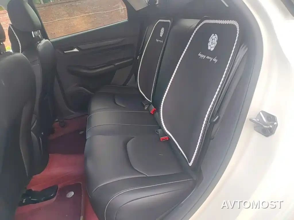 Ford Escort 2021 1.5L Automatic Diamond Edition — фото 17