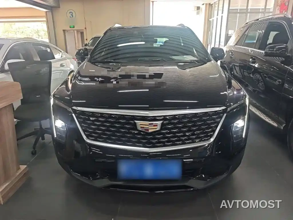 Cadillac XT4 2024 28T 2WD Premium — фото 3