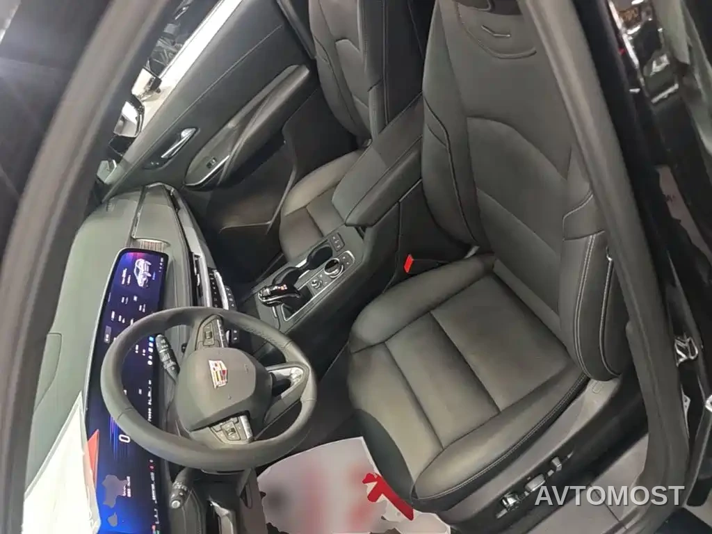 Cadillac XT4 2024 28T 2WD Premium — фото 14
