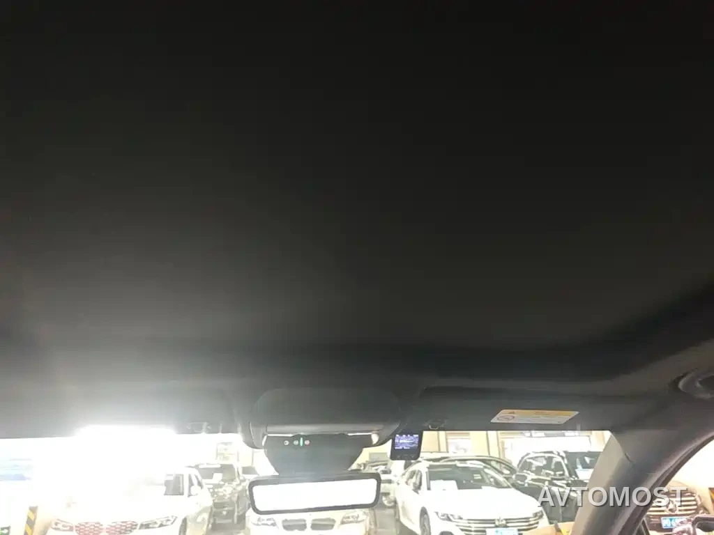 Cadillac XT4 2024 28T 2WD Premium — фото 17