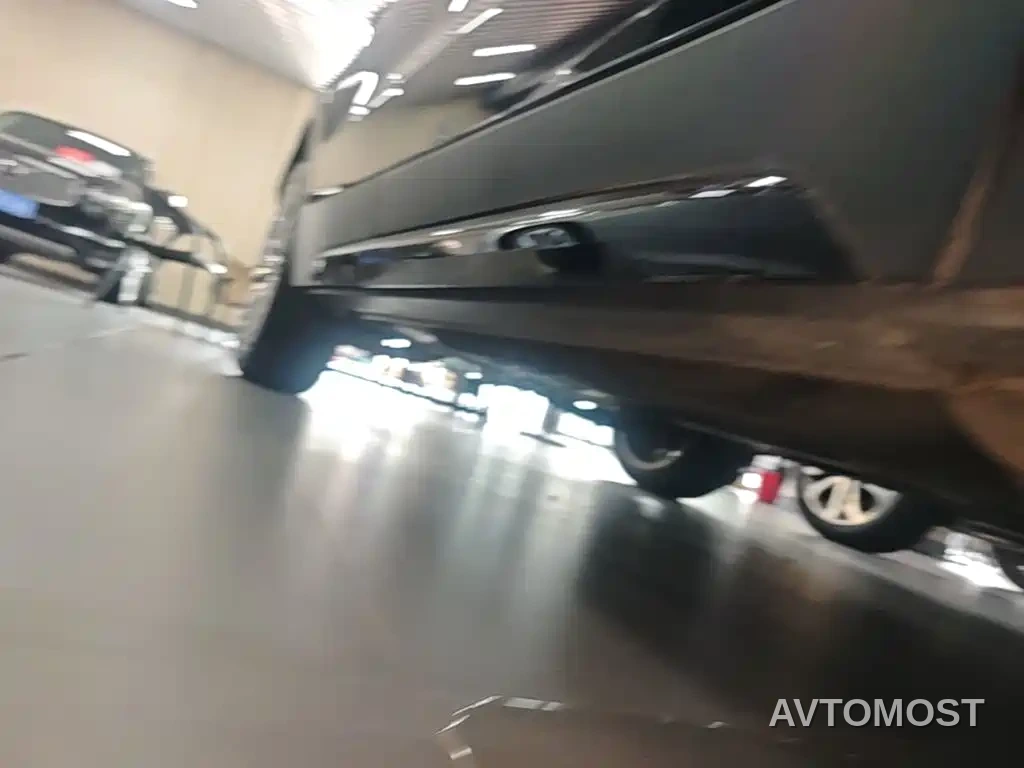 Cadillac XT4 2024 28T 2WD Premium — фото 20