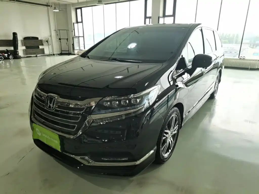 Honda Elysion 2019 2.0L Hybrid Luxury Edition