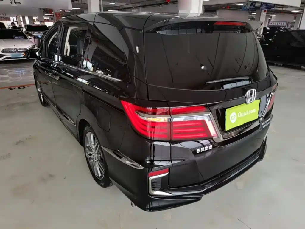 Honda Elysion 2019 2.0L Hybrid Luxury Edition — фото 5