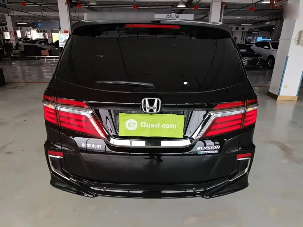 Honda Elysion 2019 2.0L Hybrid Luxury Edition — фото 6