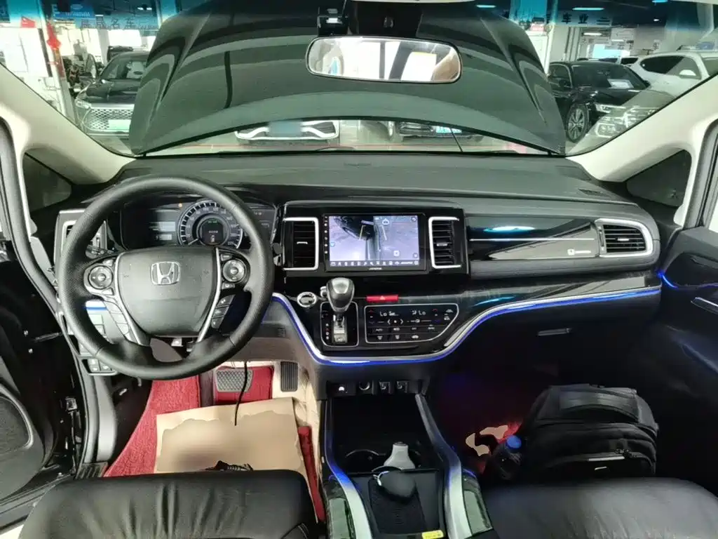 Honda Elysion 2019 2.0L Hybrid Luxury Edition — фото 10