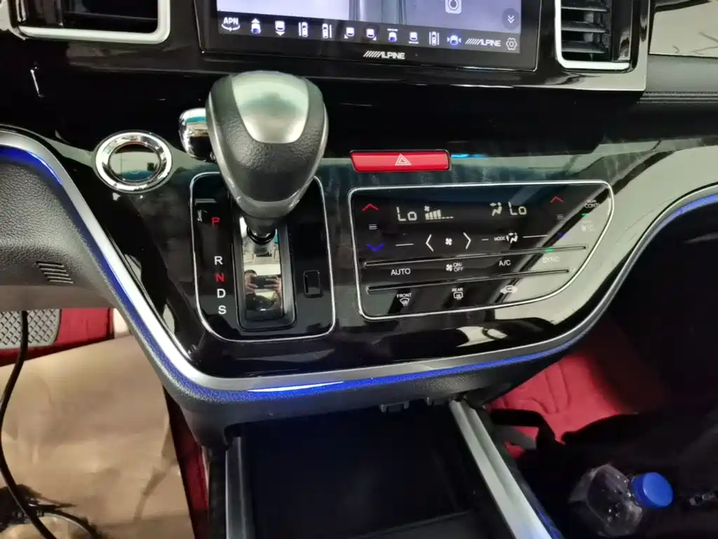 Honda Elysion 2019 2.0L Hybrid Luxury Edition — фото 14