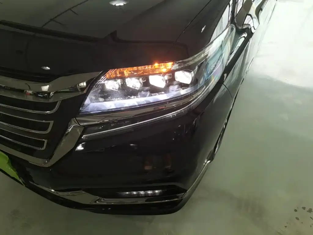 Honda Elysion 2019 2.0L Hybrid Luxury Edition — фото 24