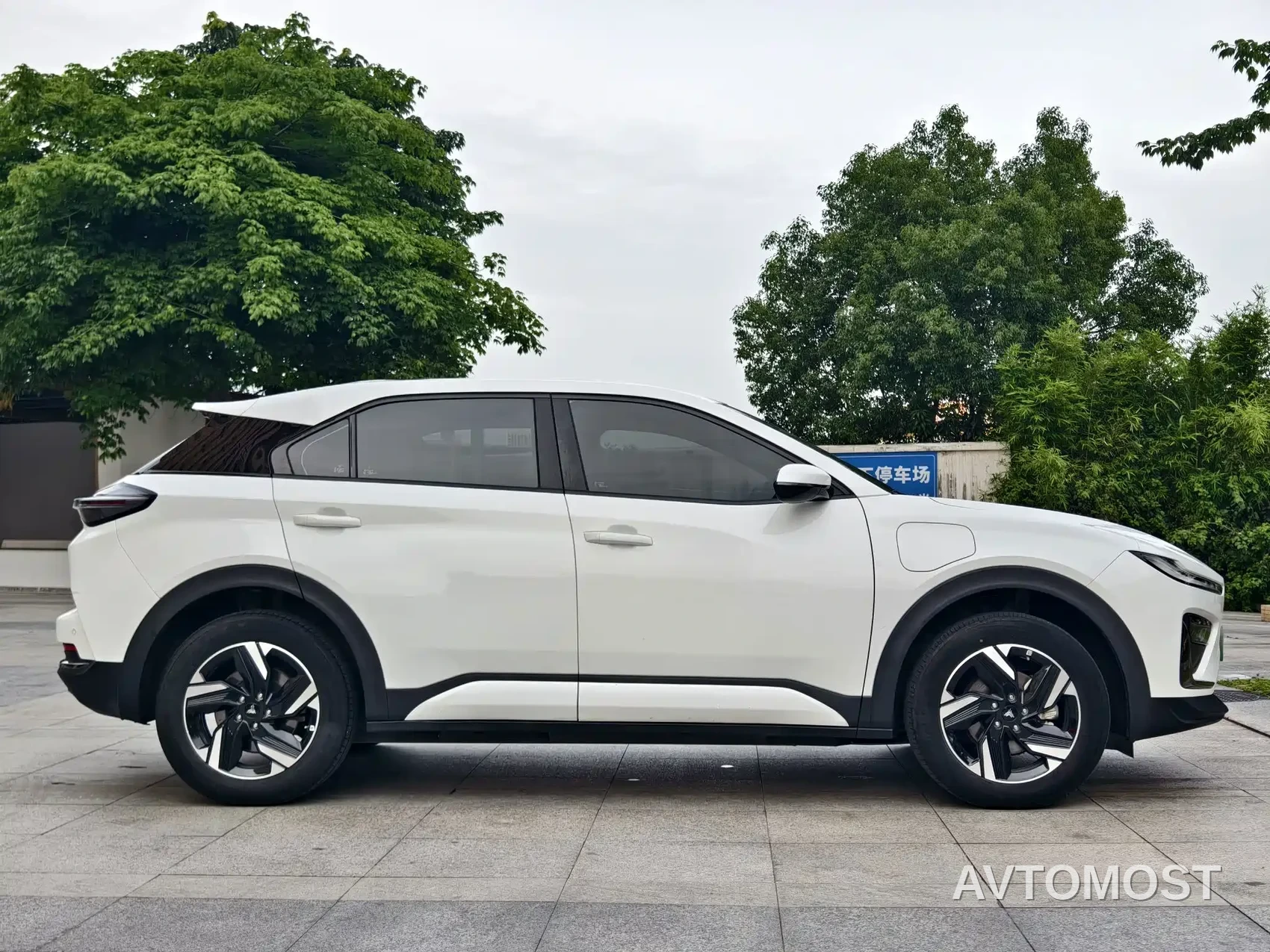 Nezha X 2024 500 Pioneer Edition — фото 8
