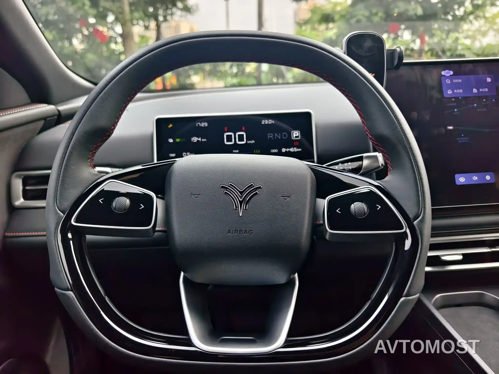 Nezha X 2024 500 Pioneer Edition — фото 10
